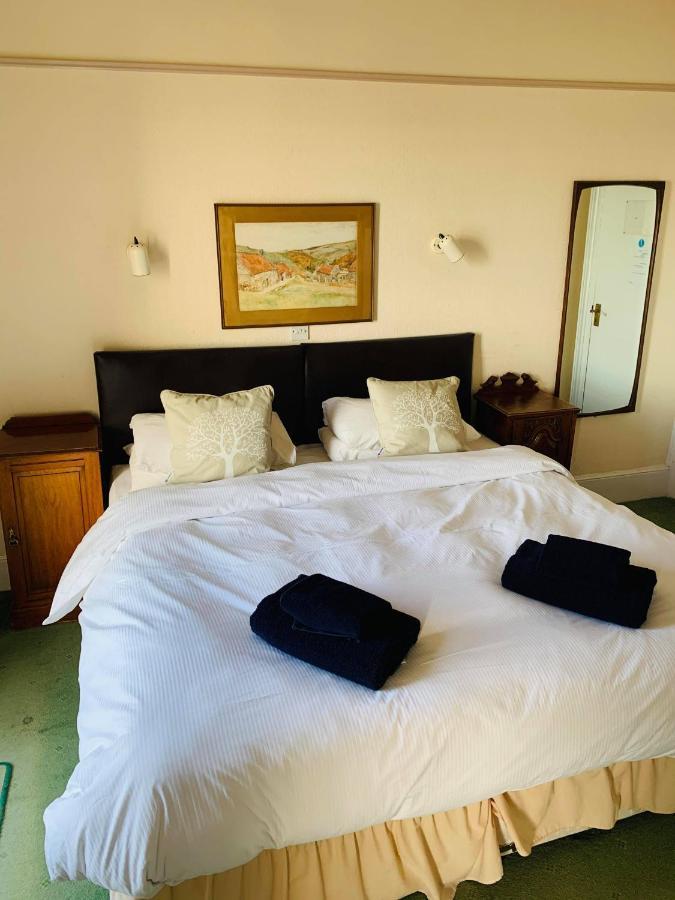 Ye Olde White Harte Hotel Burnham-on-Crouch Rom bilde